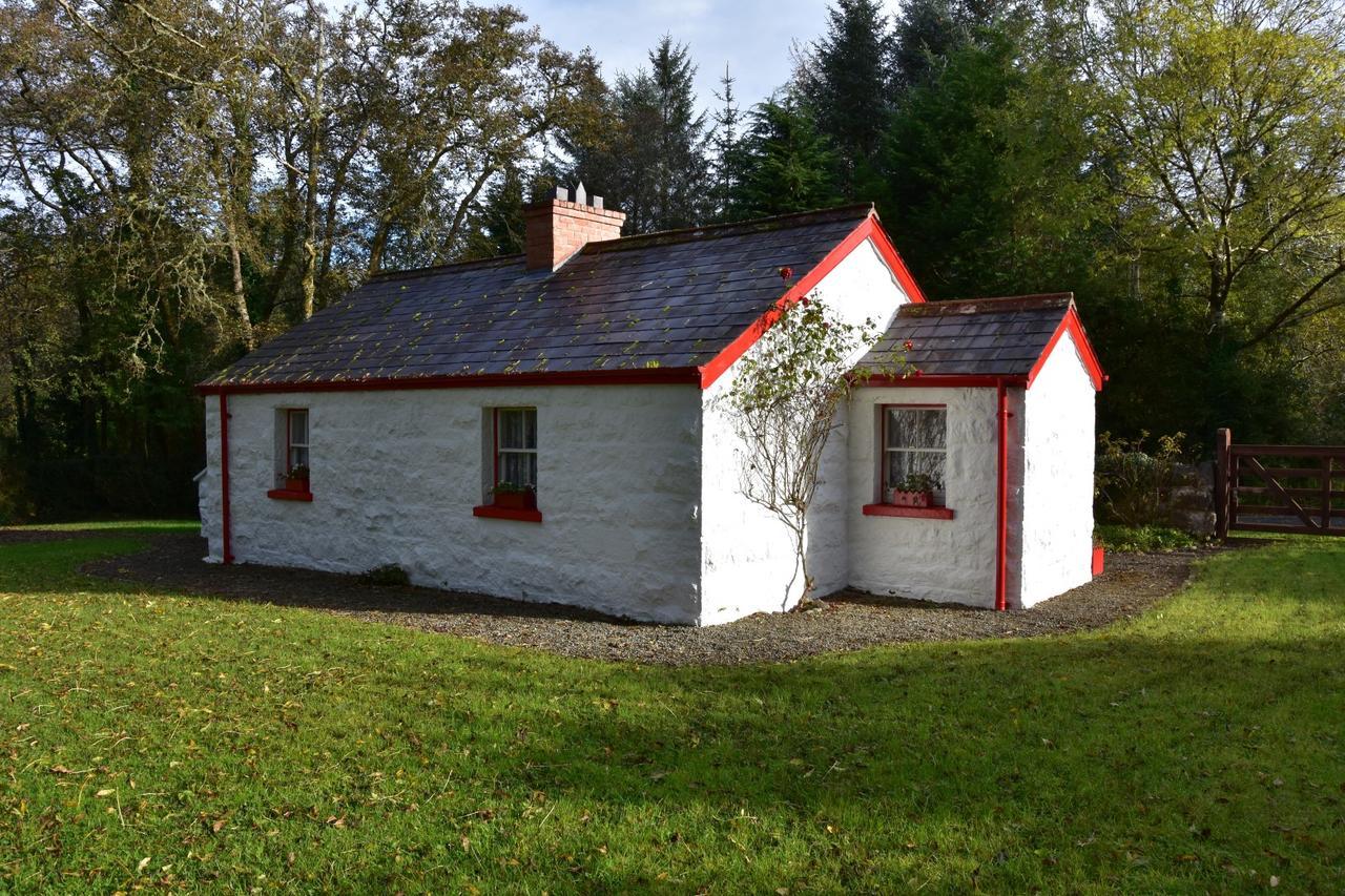 Railway Crossing Cottage Murlas Bridge Exterior photo